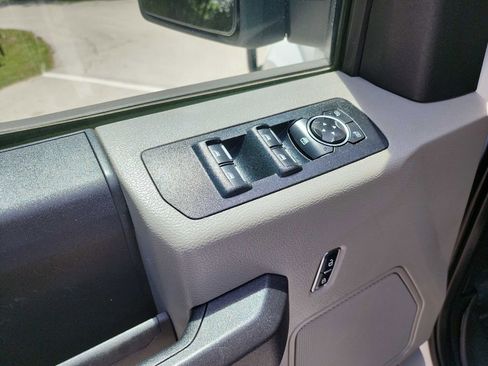 Used 2017 Ford F150 XL w/ XL Power Equipment Group AWD/4WD image 16
