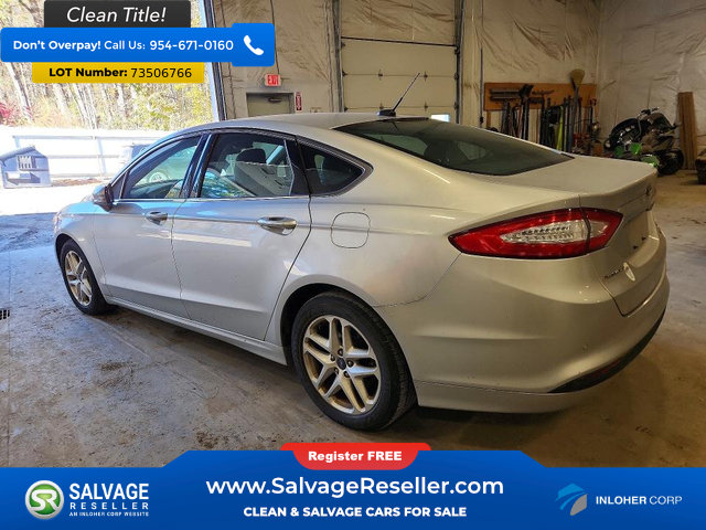 Used 2016 Ford Fusion SE w/ Equipment Group 202A FWD image 3