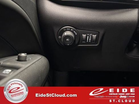 New 2026 Jeep Compass Latitude image 31