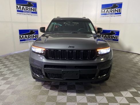 Used 2023 Jeep Grand Cherokee L Limited w/ Luxury Tech Group II AWD/4WD image 15