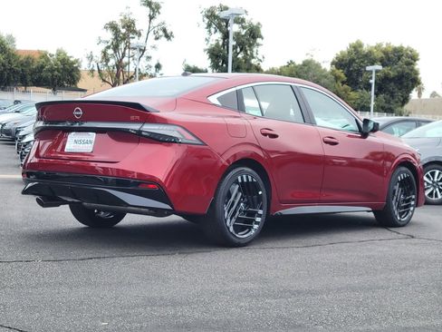 New 2026 Nissan Sentra SR w/ Floor Mat Package image 2