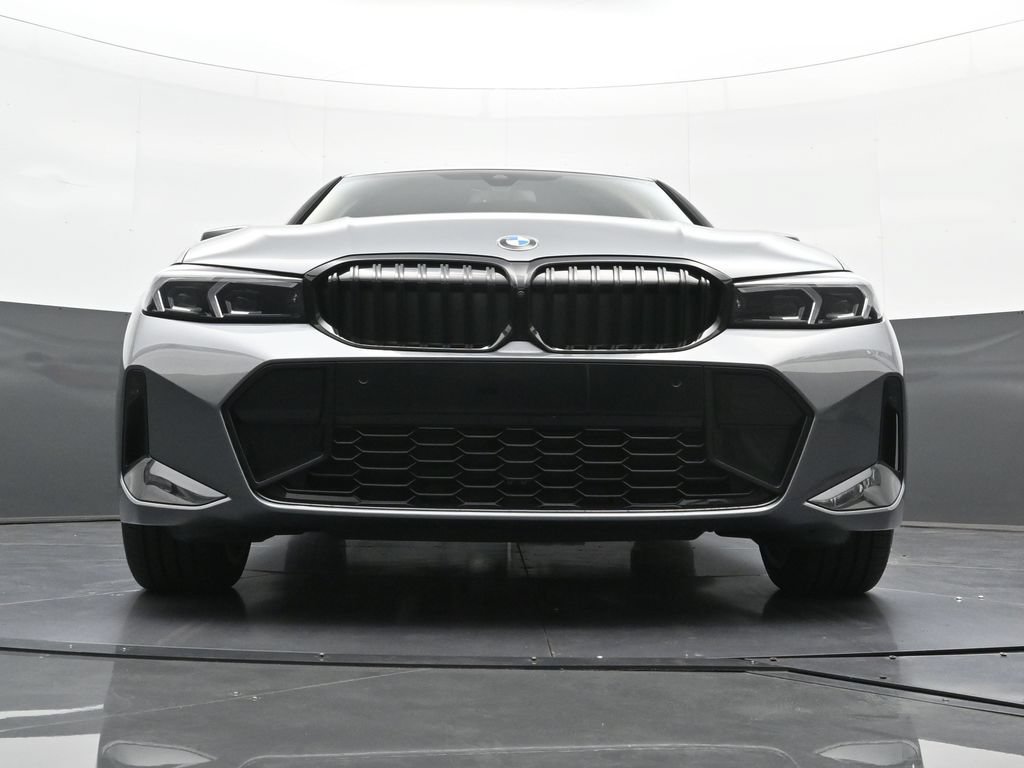 New 2026 BMW 330i xDrive Sedan w/ M Sport Package AWD/4WD image 23