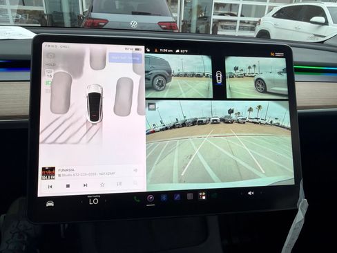 Used 2024 Tesla Model Y Performance AWD/4WD image 18