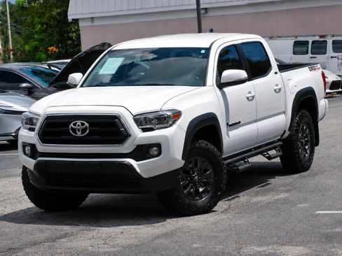 Used 2021 Toyota Tacoma SR5 w/ Trail Edition AWD/4WD image 3