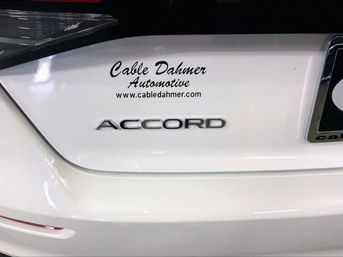 Used 2025 Honda Accord SE image 8