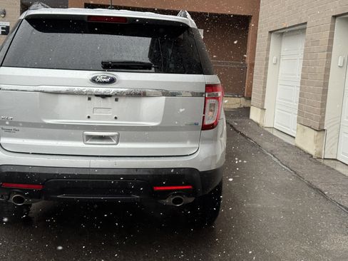 Used 2015 Ford Explorer XLT w/ Equipment Group 202B image 6