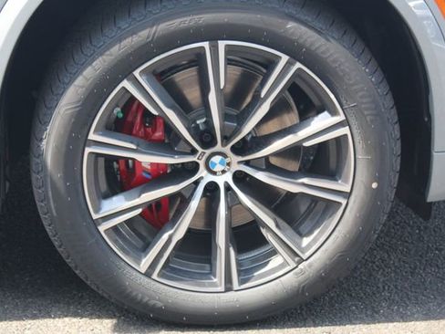 New 2026 BMW X5 xDrive40i w/ M Sport Package image 11