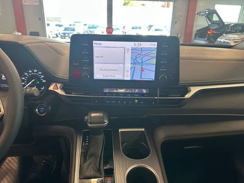 Certified 2024 Toyota Sienna XLE Woodland Edition AWD/4WD image 22