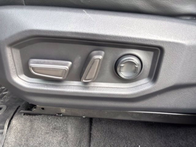 Used 2022 Toyota Tundra Limited AWD/4WD image 16