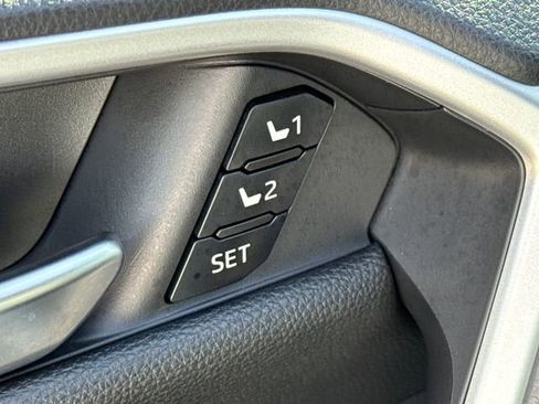 Used 2025 Toyota RAV4 XSE w/ Premium Package AWD/4WD image 22