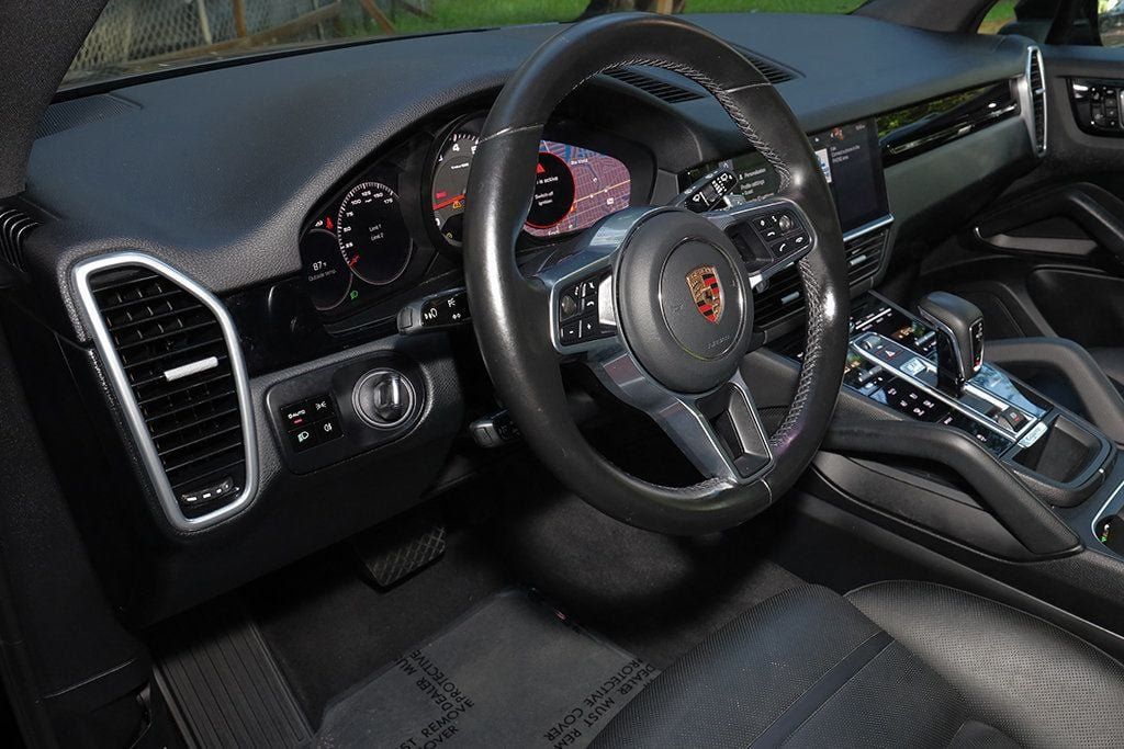 Used 2020 Porsche Cayenne AWD/4WD image 38