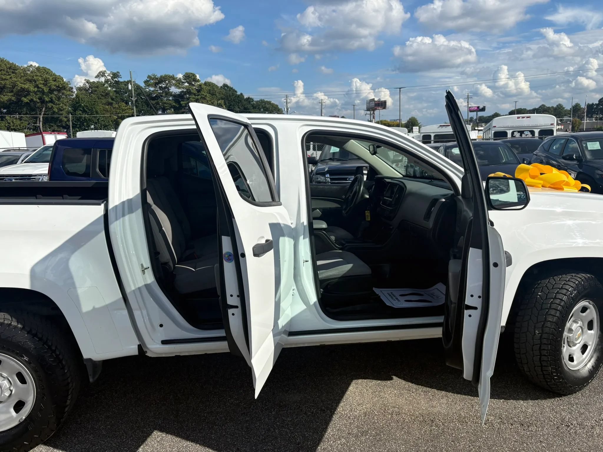 Used 2016 Chevrolet Colorado W/T w/ WT Convenience Package RWD image 10
