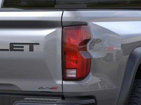 New 2026 Chevrolet Colorado ZR2 w/ Technology Package AWD/4WD image 11