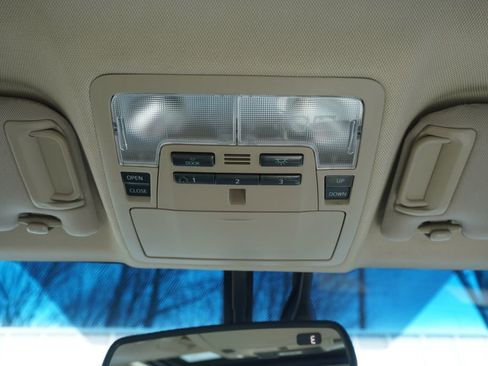 Used 2014 Toyota Camry XLE w/ Leather Package image 27