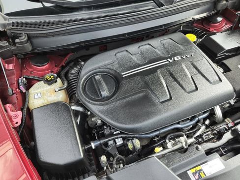 Used 2017 Jeep Cherokee Overland w/ Technology Group image 60