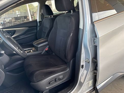 Used 2018 Nissan Murano SV FWD image 8