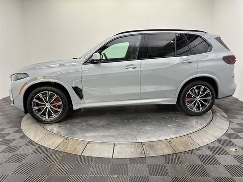 New 2026 BMW X5 xDrive40i w/ M Sport Package image 16