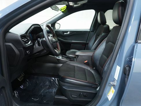 Used 2024 Ford Escape ST-Line w/ Tech Pack #1 image 10