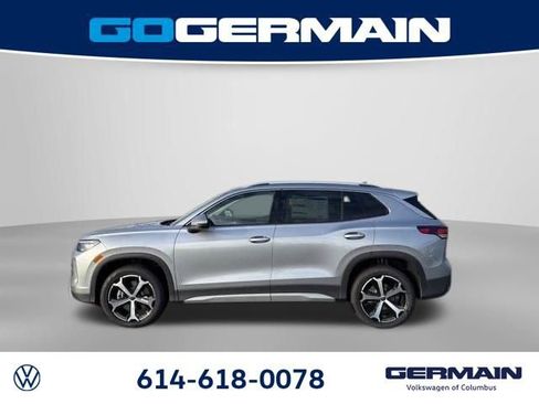 New 2026 Volkswagen Tiguan SE image 9