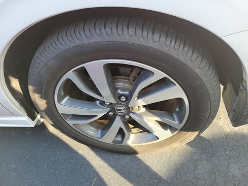 Used 2023 Honda Odyssey Touring image 16