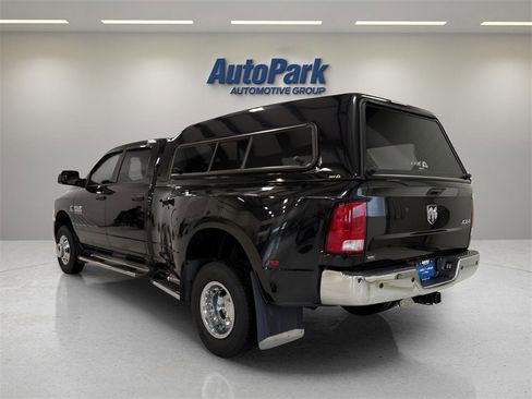 Used 2017 RAM 3500 Tradesman w/ Chrome Appearance Group image 5