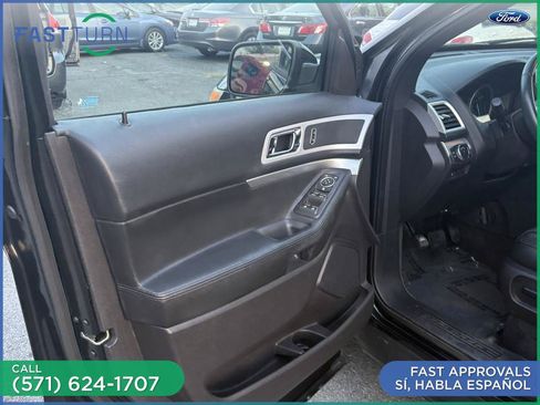 Used 2015 Ford Explorer XLT w/ Equipment Group 202A AWD/4WD image 21