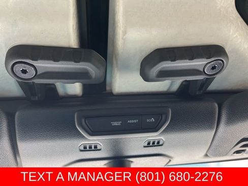 Used 2023 Jeep Gladiator Overland AWD/4WD image 31