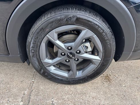 Used 2025 Kia K4 LXS image 29