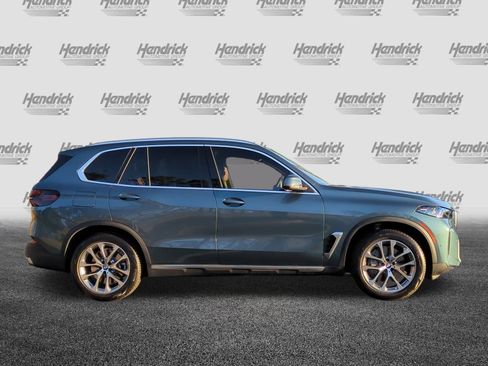 Used 2026 BMW X5 xDrive50e image 11
