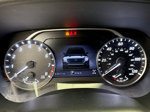 Used 2022 Nissan Frontier SV AWD/4WD image 10