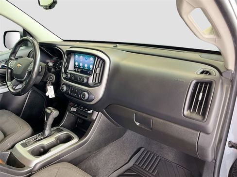 Used 2021 Chevrolet Colorado LT w/ LT Convenience Package image 26
