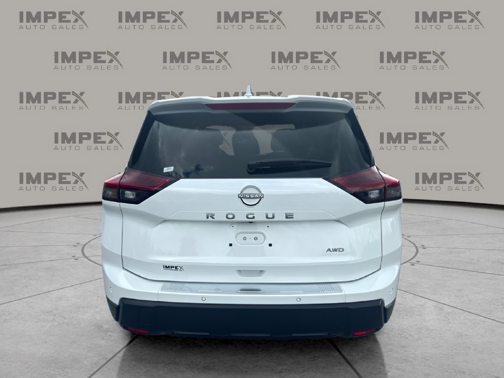 Used 2026 Nissan Rogue SV AWD/4WD image 4