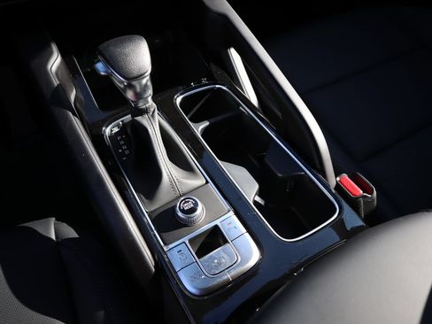 New 2025 Kia Telluride LX FWD image 30
