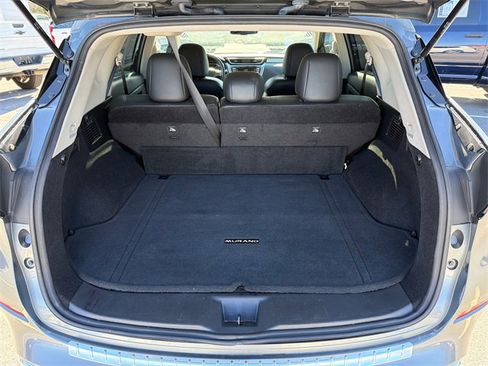 Used 2022 Nissan Murano SV image 18