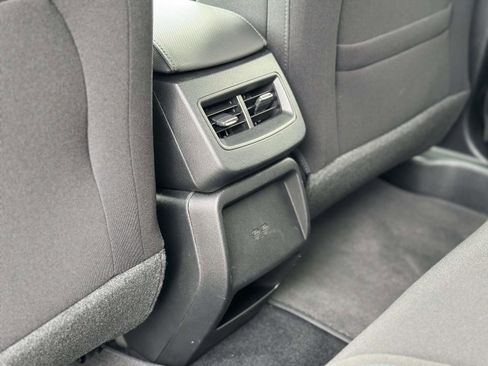 New 2026 Chevrolet Equinox EV LT image 9