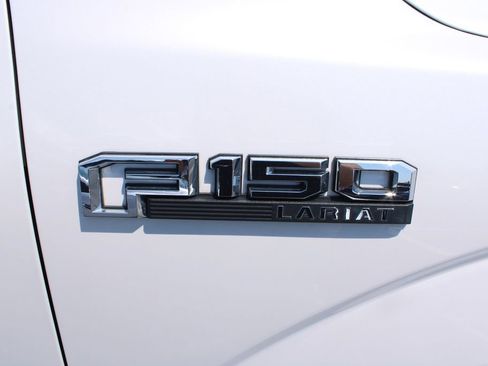 Used 2018 Ford F150 Lariat w/ Equipment Group 502A Luxury AWD/4WD image 4