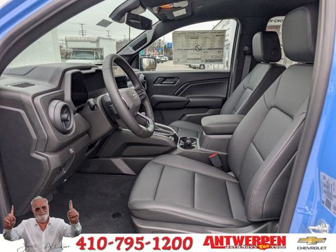 New 2025 Chevrolet Colorado Trail Boss w/ Midnight Edition image 13