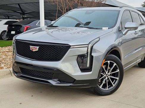 Certified 2025 Cadillac XT4 Sport w/ Cold Weather Package image 6