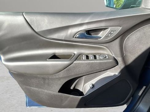Used 2024 Chevrolet Equinox LT image 17