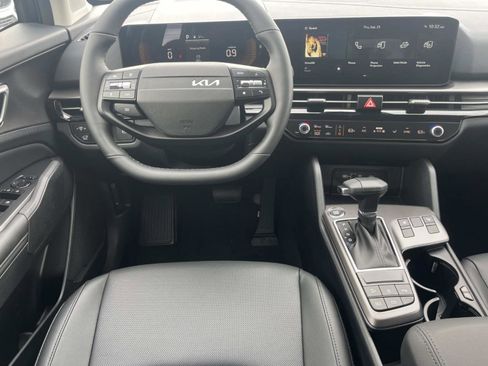 New 2026 Kia Sportage EX image 12