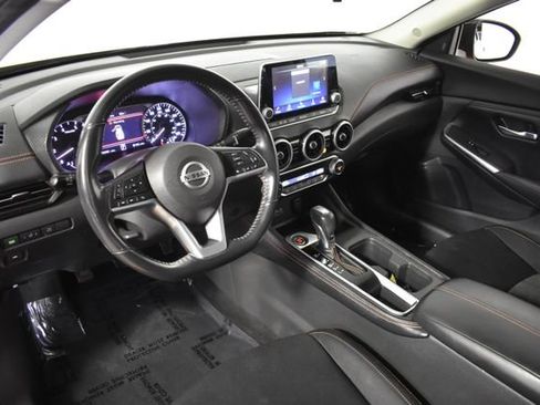 Used 2021 Nissan Sentra SR FWD image 12