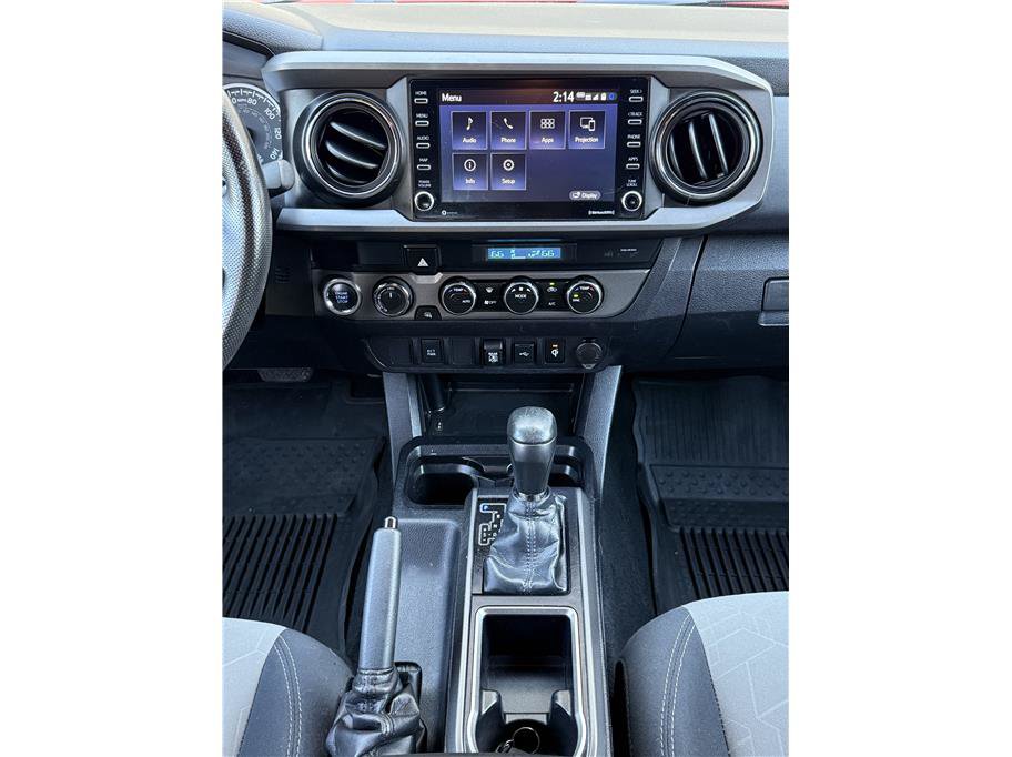 Used 2021 Toyota Tacoma TRD Off-Road AWD/4WD image 11