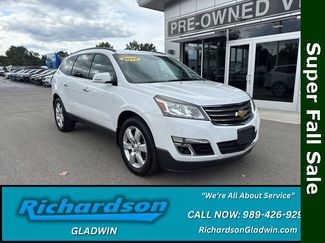 Used 2017 Chevrolet Traverse LT w/ Style and Technology Package image 1