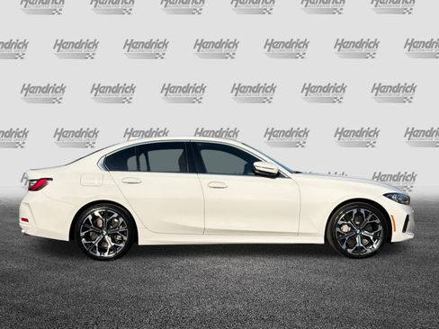 Used 2025 BMW 330i Sedan w/ Premium Package RWD image 3