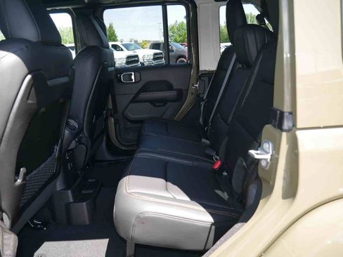 New 2025 Jeep Wrangler Unlimited Rubicon 392 image 15