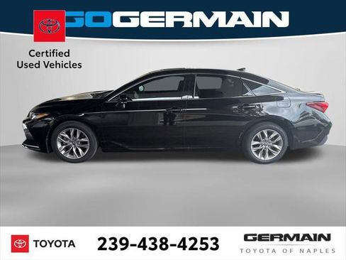 Certified 2019 Toyota Avalon XLE w/ Moonroof Package image 3