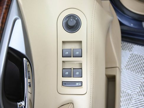 Used 2013 Buick LaCrosse Leather w/ Driver Confidence Package image 19