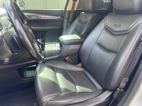 Used 2019 Cadillac XT5 Premium Luxury FWD image 14