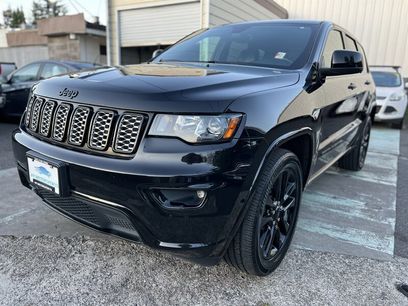 Used 2018 Jeep Grand Cherokee Altitude