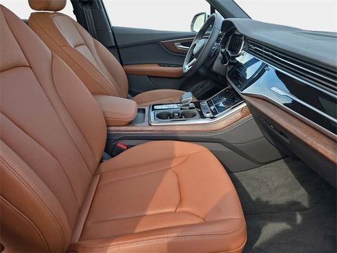 Used 2025 Audi Q7 3.0T Premium Plus w/ Premium Plus Package image 12